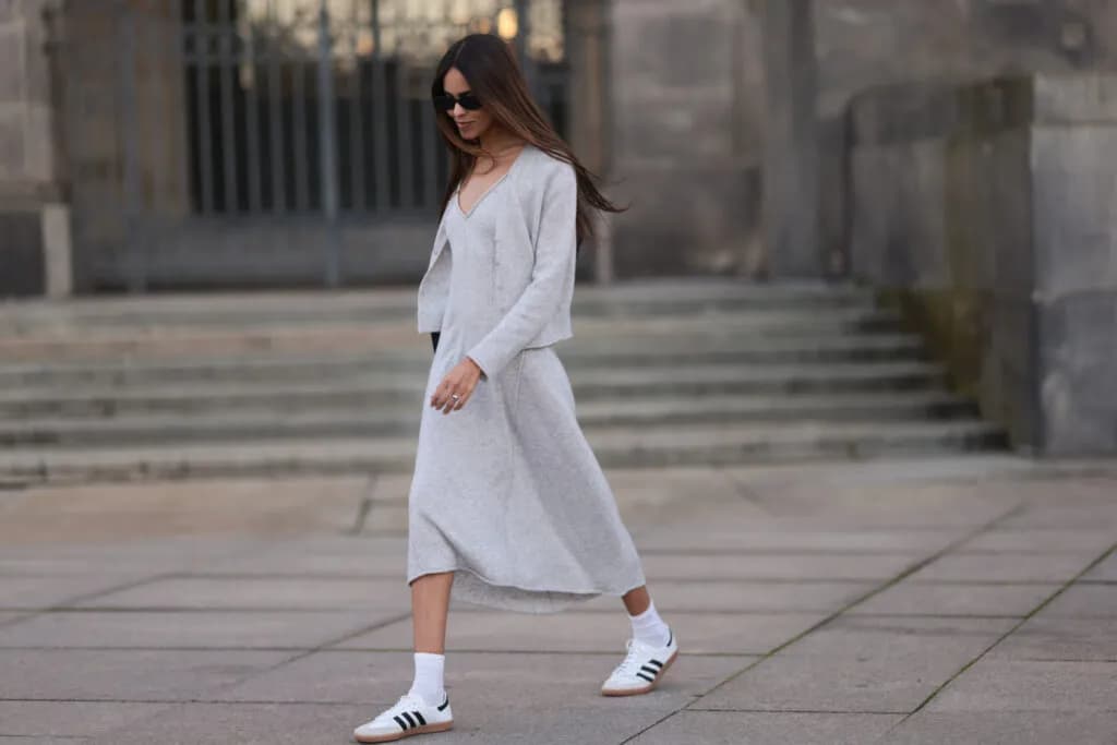 Modne sportowe stylizacje damskie: jak stworzyć wygodny i stylowy look